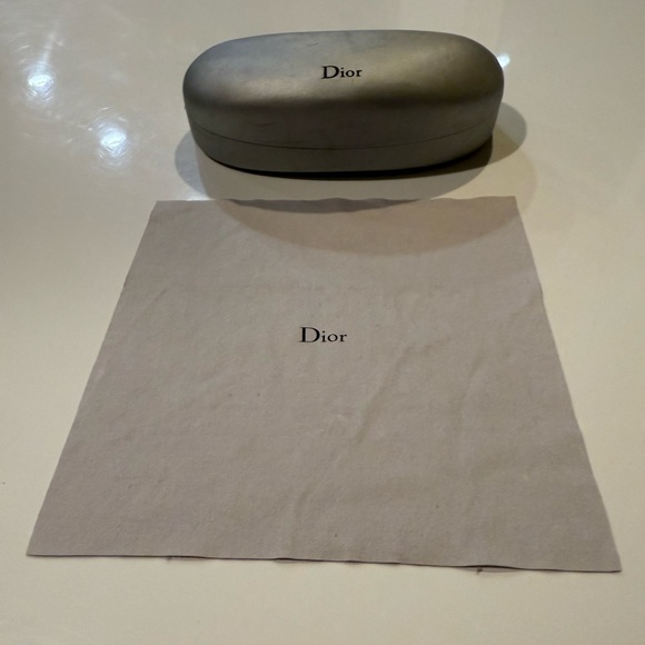 Dior Silver Glasses Case - Picture 3 of 4